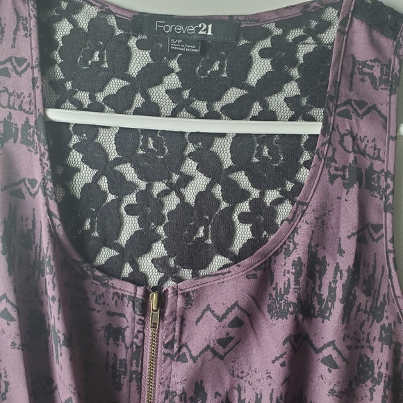 zip front black lace back floral dress - Picture 3 of 4